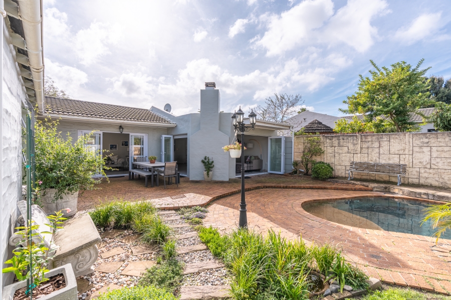 3 Bedroom Property for Sale in Edgemead Western Cape